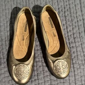 Clarks Gold Flats with Decorative Toe